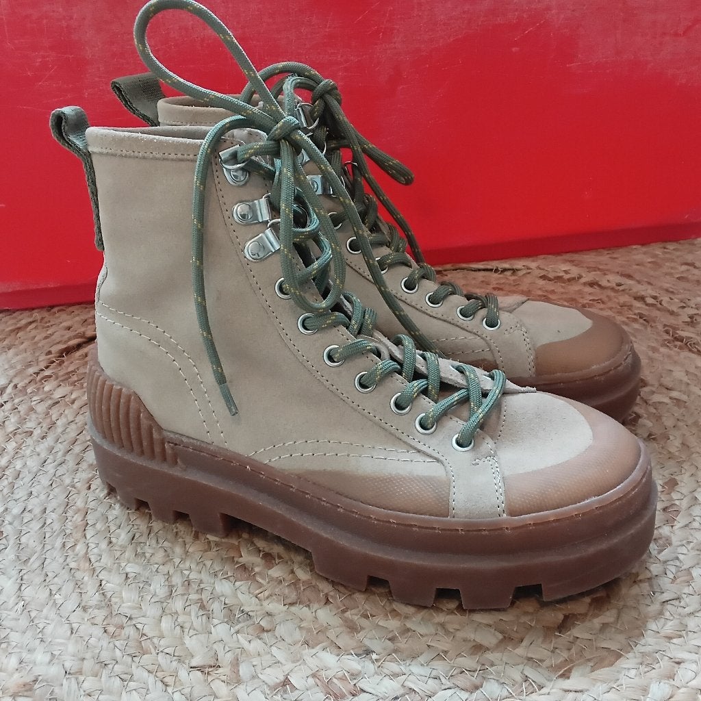 Zara suede beige boots maat 37, Kleding | Dames, Schoenen, Verzenden, Lage of Enkellaarzen, Nieuw, Zara