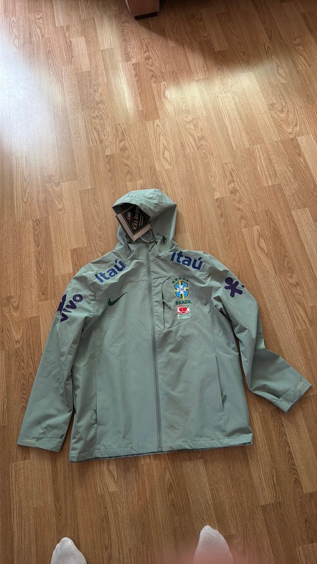 Nike  brazil  zomer jas maat L, Kleding | Heren, Jassen | Zomer, Ophalen of Verzenden, Nieuw, Overige kleuren