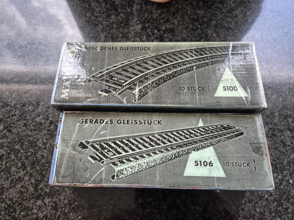 Oude rails  1x 10 en 1x9, Hobby en Vrije tijd, Modeltreinen | H0, Gebruikt, Gelijkstroom, Rails, Ophalen of Verzenden