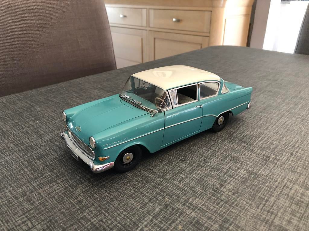 Minichamps 1/18 Opel record p1 uit 1958, Hobby en Vrije tijd, Modelauto's | 1:18, Ophalen, Zo goed als nieuw, Auto, MiniChamps