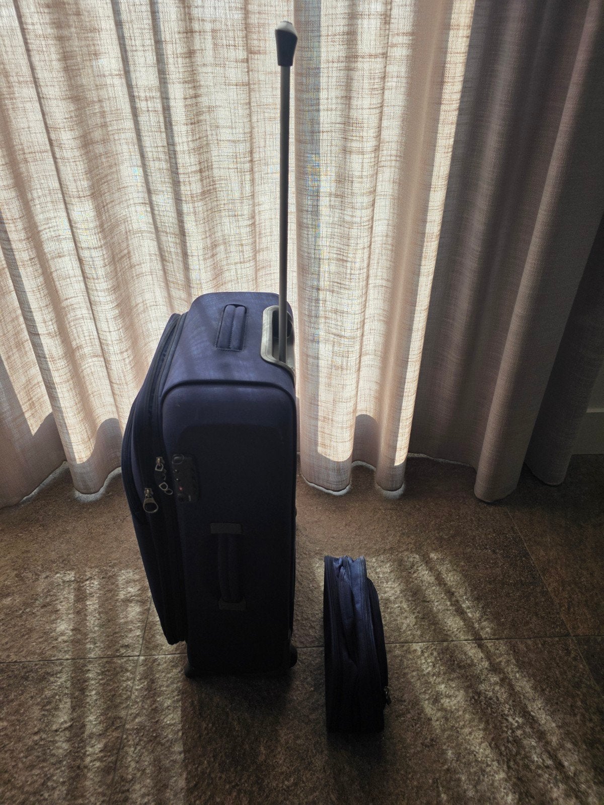 Samsonite koffer en toilettas blauw, Ophalen, Gebruikt, Blauw, 60 tot 80 cm