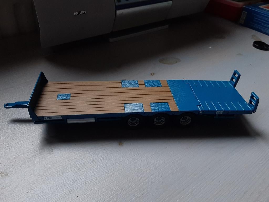 Te koop trailer, Hobby en Vrije tijd, Modelauto's | 1:32, Ophalen of Verzenden, Zo goed als nieuw, Tractor of Landbouw, ERTL
