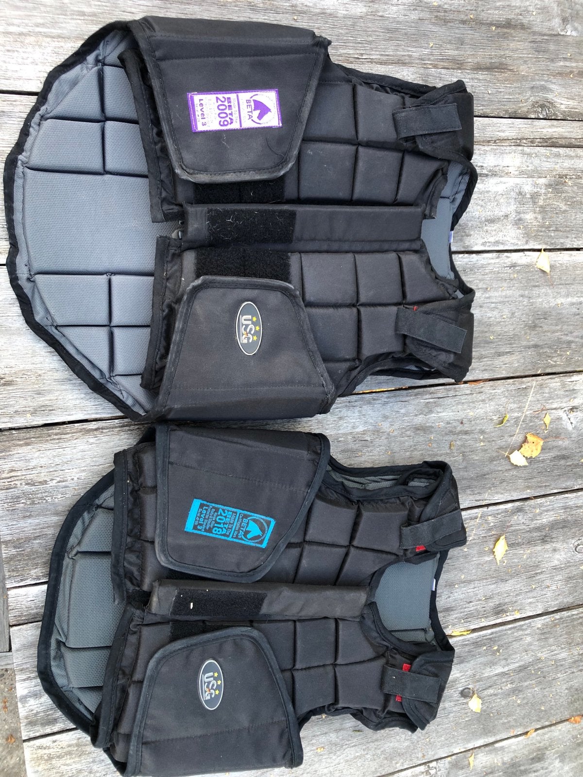 USG Bodyprotector 2x: Maat CM en CL (kind), Dieren en Toebehoren, Ophalen of Verzenden, Gebruikt