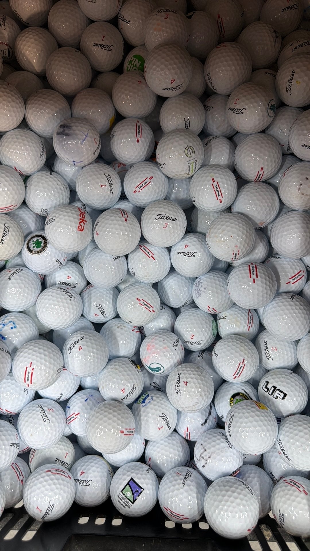 50x Titleist Trufeel AAAA, Sport en Fitness, Golf, Ophalen of Verzenden, Zo goed als nieuw, Bal(len)