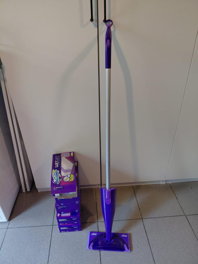 Swiffer wetjet, Ophalen