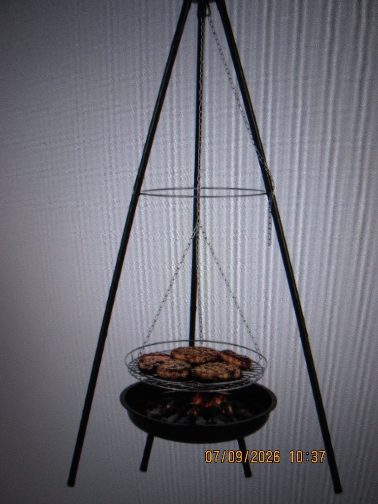 BBQ Driepoot, Ophalen, Nieuw, Onbekend