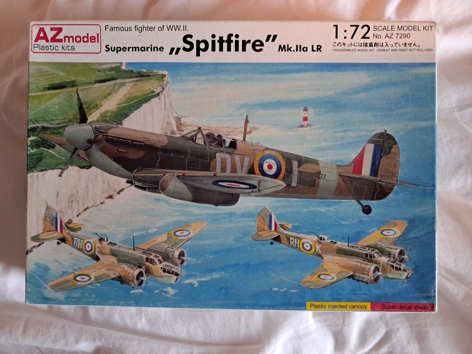 AZ model Spitfire MkIIa, LR (Long Range) 1/72, Overige merken, 1:72 tot 1:144, Ophalen of Verzenden, Zo goed als nieuw