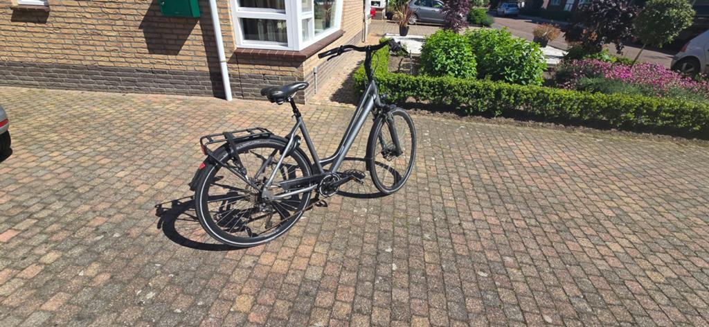 Nette Multicycle damesfiets, Fietsen en Brommers, Ophalen of Verzenden, Gebruikt, Schijfrem, 1 kind