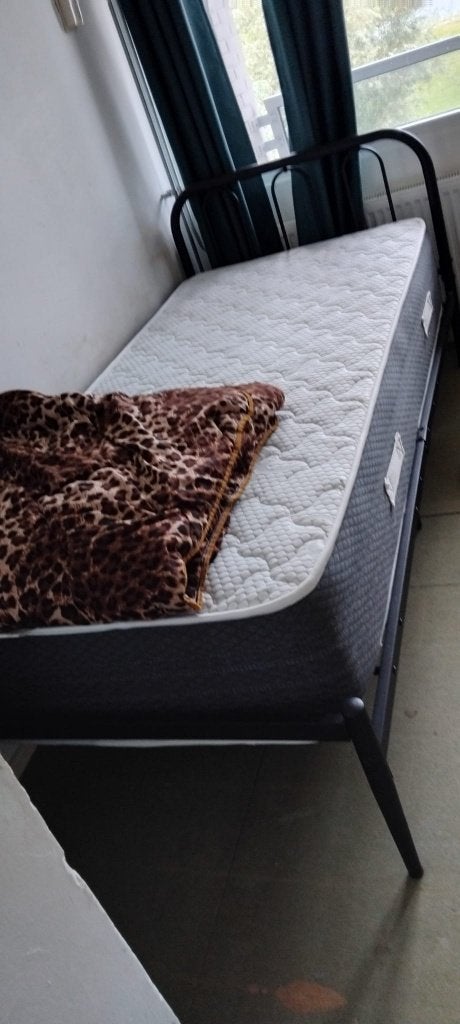 bed en matras, Ophalen, 90 cm, Eenpersoons, Zwart
