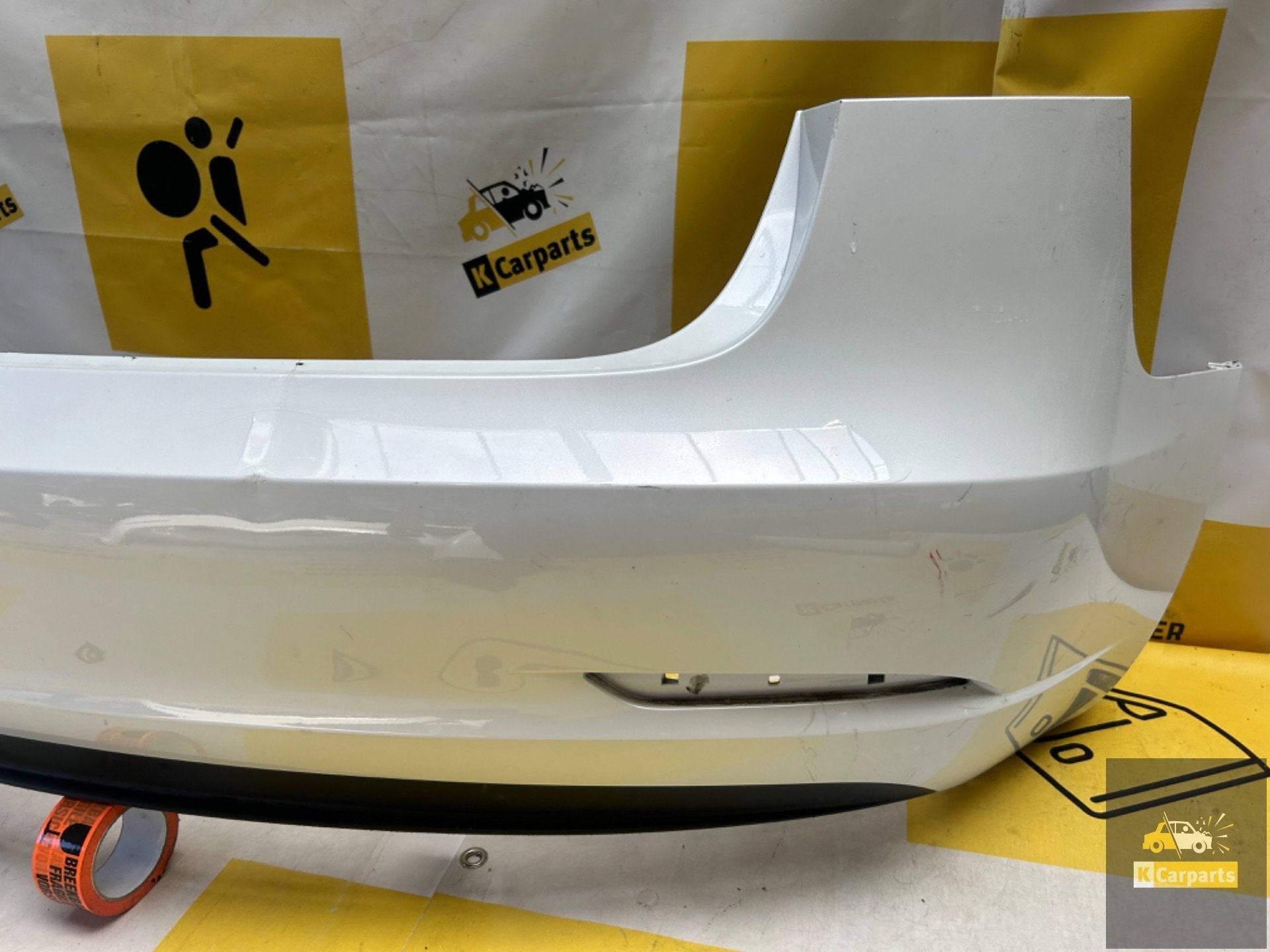 Achterbumper Tesla model 3 1083983-00 Origineel Bumper, Info@fabrikant.eu, Fabrikantstraat 1
1000 AA  Amsterdam, NL, Ophalen of Verzenden