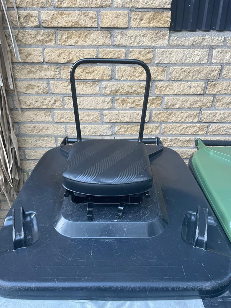 Fietszitje voor achterop, zwart, met rugleuning GMG NETJES, Fietsen en Brommers, Fietsaccessoires | Fietsstoeltjes, Gebruikt, Achterzitje