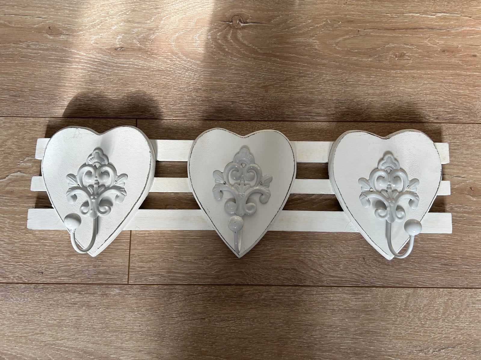 Witte kapstok met 3 hartvormige haken, Huis en Inrichting, Gebruikt, Minder dan 100 cm, Hout, Ophalen