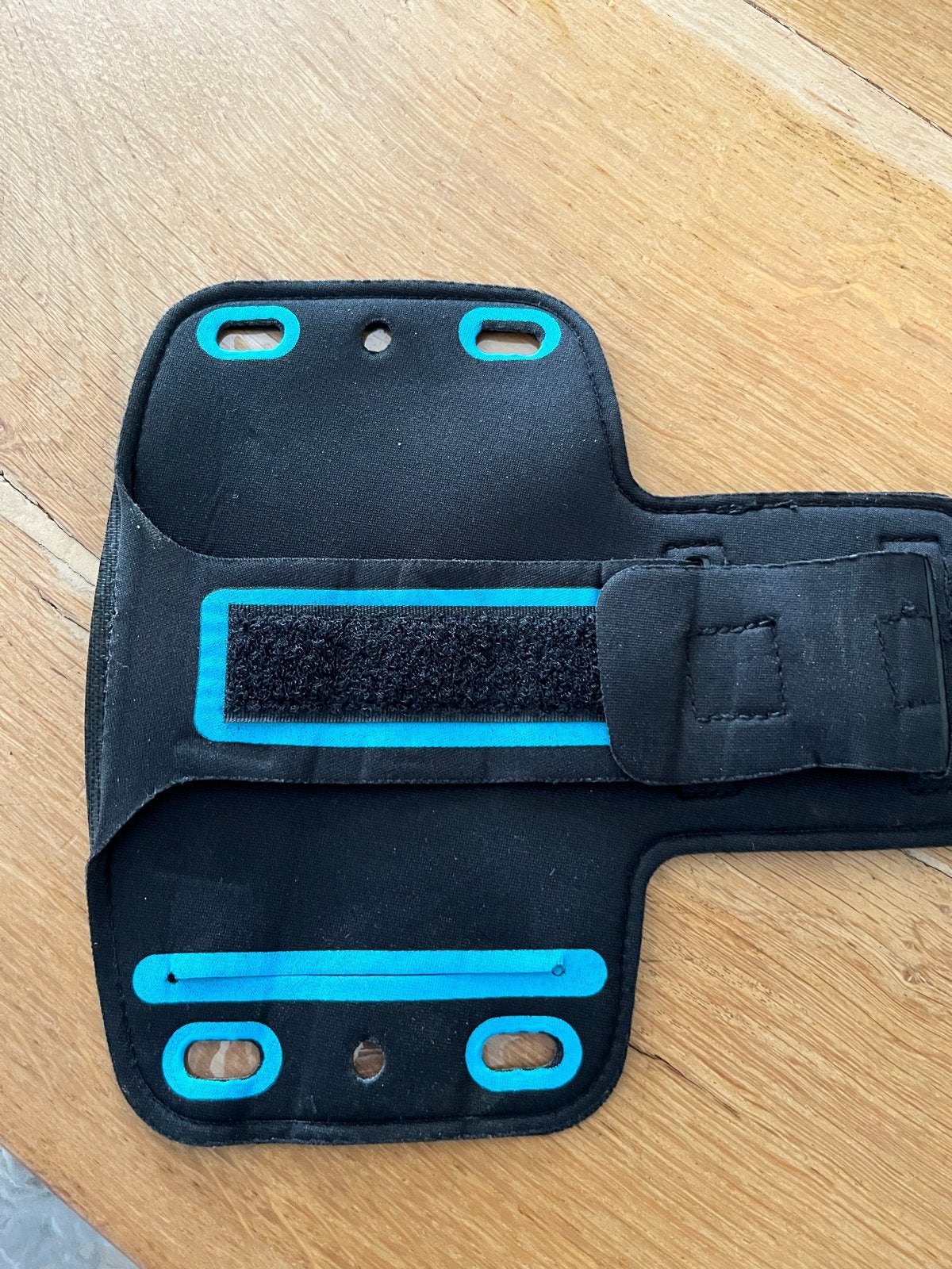 Smartphone houder voor hardlopen, fietsen en sporten, Ophalen of Verzenden, Nieuw, Hoesje of Tasje