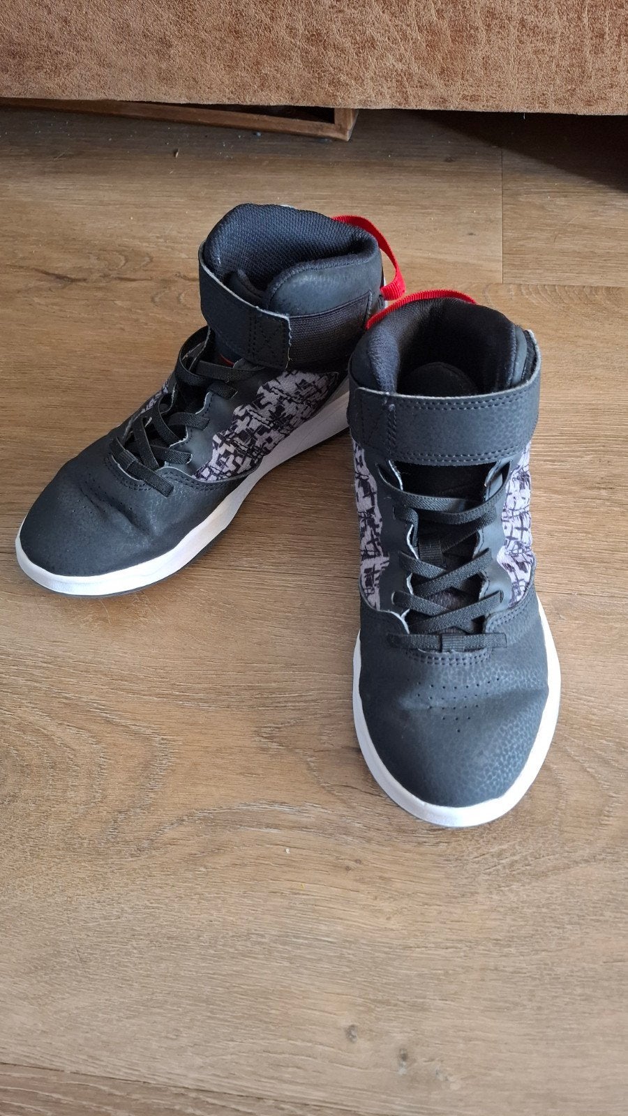 Tarmak basketbal schoenen, maat 36, Sport en Fitness, Basketbal, Ophalen of Verzenden, Gebruikt, Schoenen