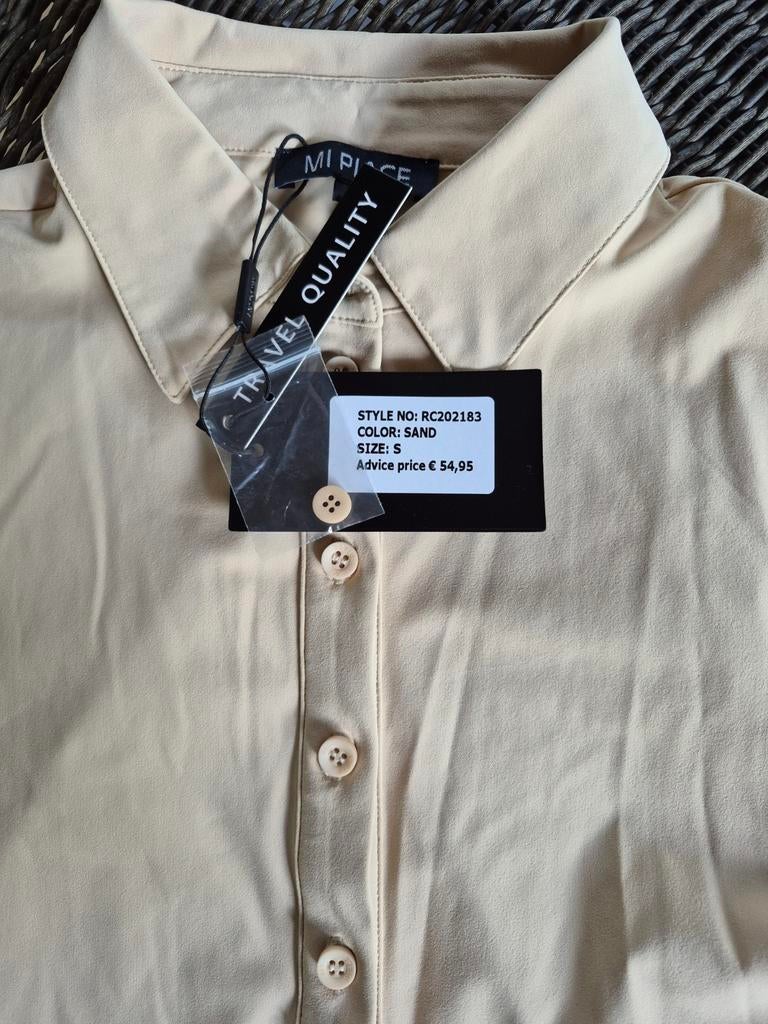 Nieuw!Prachtige beige set van Mi Piace maat S, Kleding | Dames, Broeken en Pantalons, Mi Piace, Beige, Nieuw, Ophalen of Verzenden