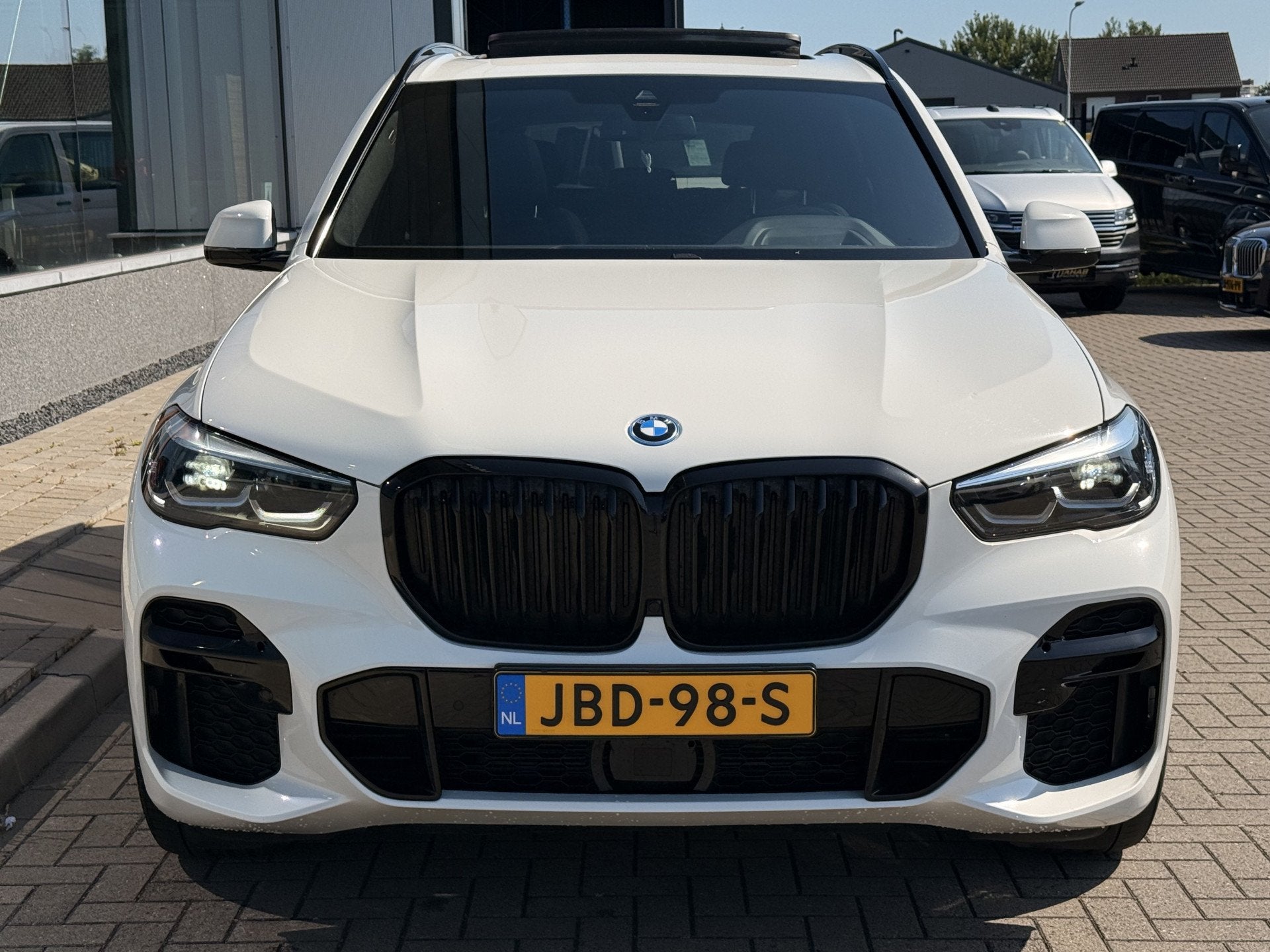 Foto 7 van BMW X5 xDrive45e High Executive | M Pakket | Pano | Luchtver