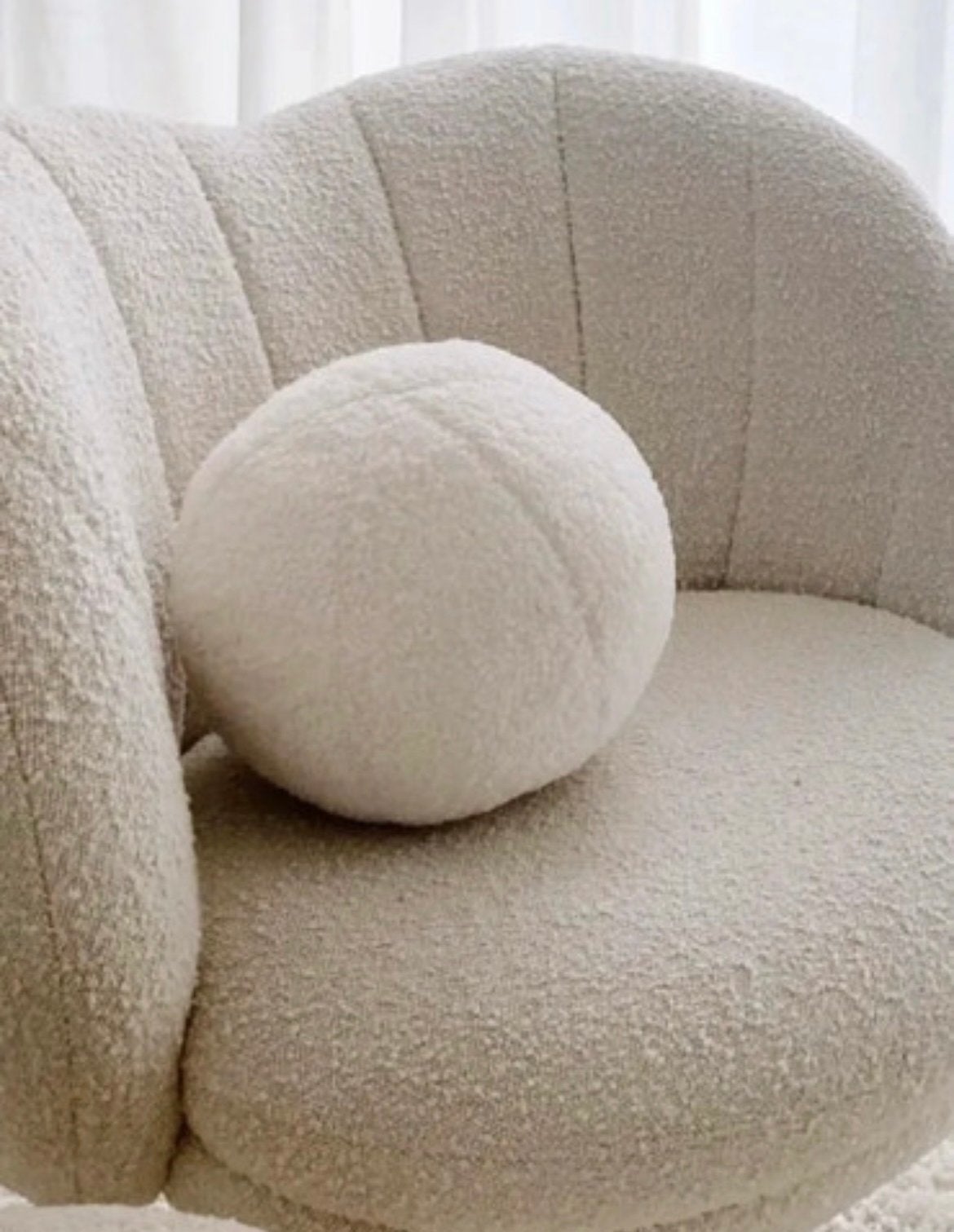 Nieuw wit rond sierkussen van teddy stof 80 cm, Ophalen of Verzenden, Zo goed als nieuw