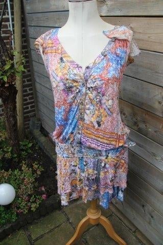 Jurk gekleurd It's a Daite mt 36 Vaste prijs  OPRUIMING, Kleding | Dames, Overige kleuren, Verzenden, Zo goed als nieuw, Boven de knie