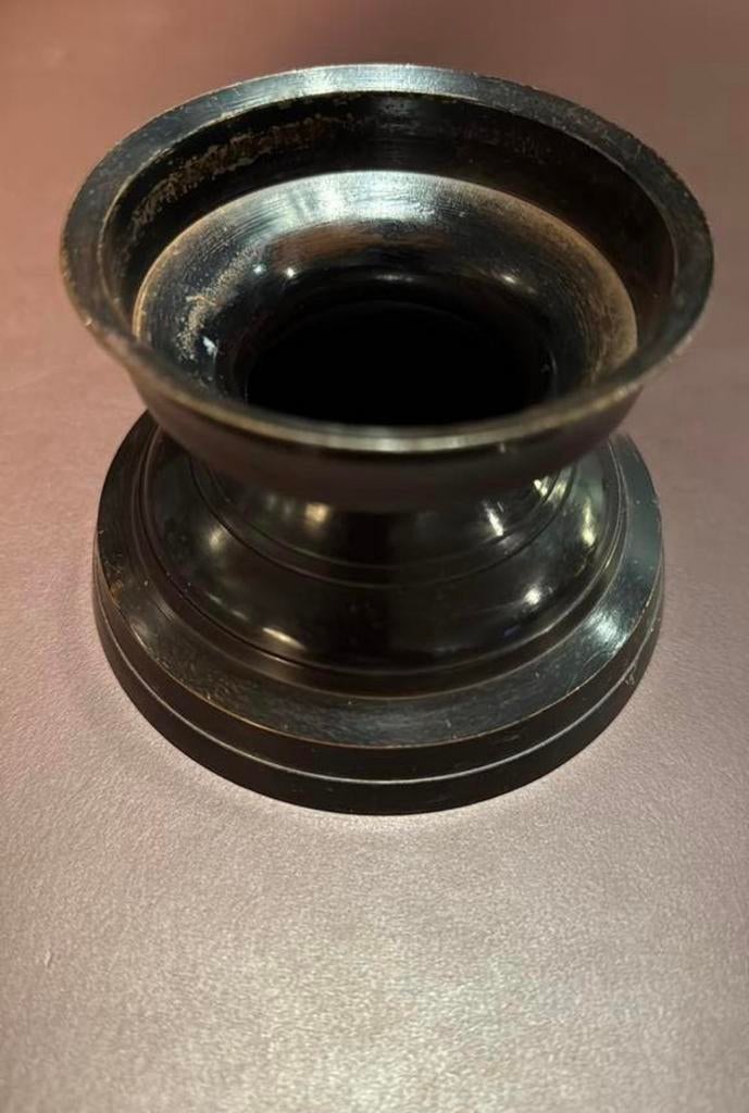 Vintage messing kandelaar met viltonderzijde.557, Antiek en Kunst, Antiek | Kandelaars, Ophalen of Verzenden, Koper of Brons