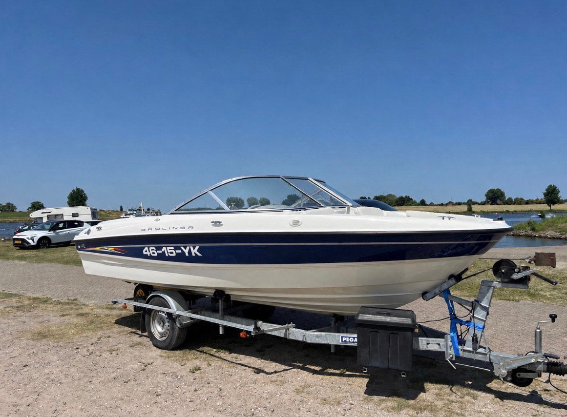 Bayliner 1850, Ophalen, Zo goed als nieuw, Bayliner