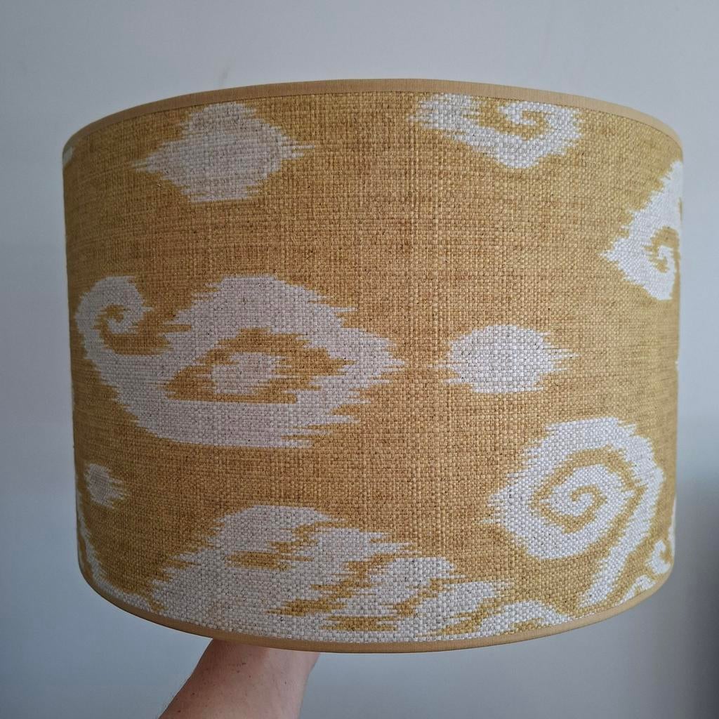 Handgemaakte lampenkap grof geweven ikat geel 30 cm, Ophalen of Verzenden