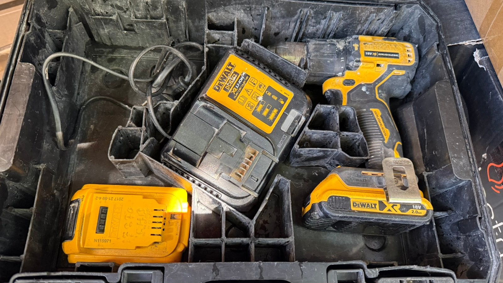 DeWALT DCD709 XR 18V Brushless + 2 Accu’s + Lader + Koffer, Ophalen of Verzenden, Zo goed als nieuw