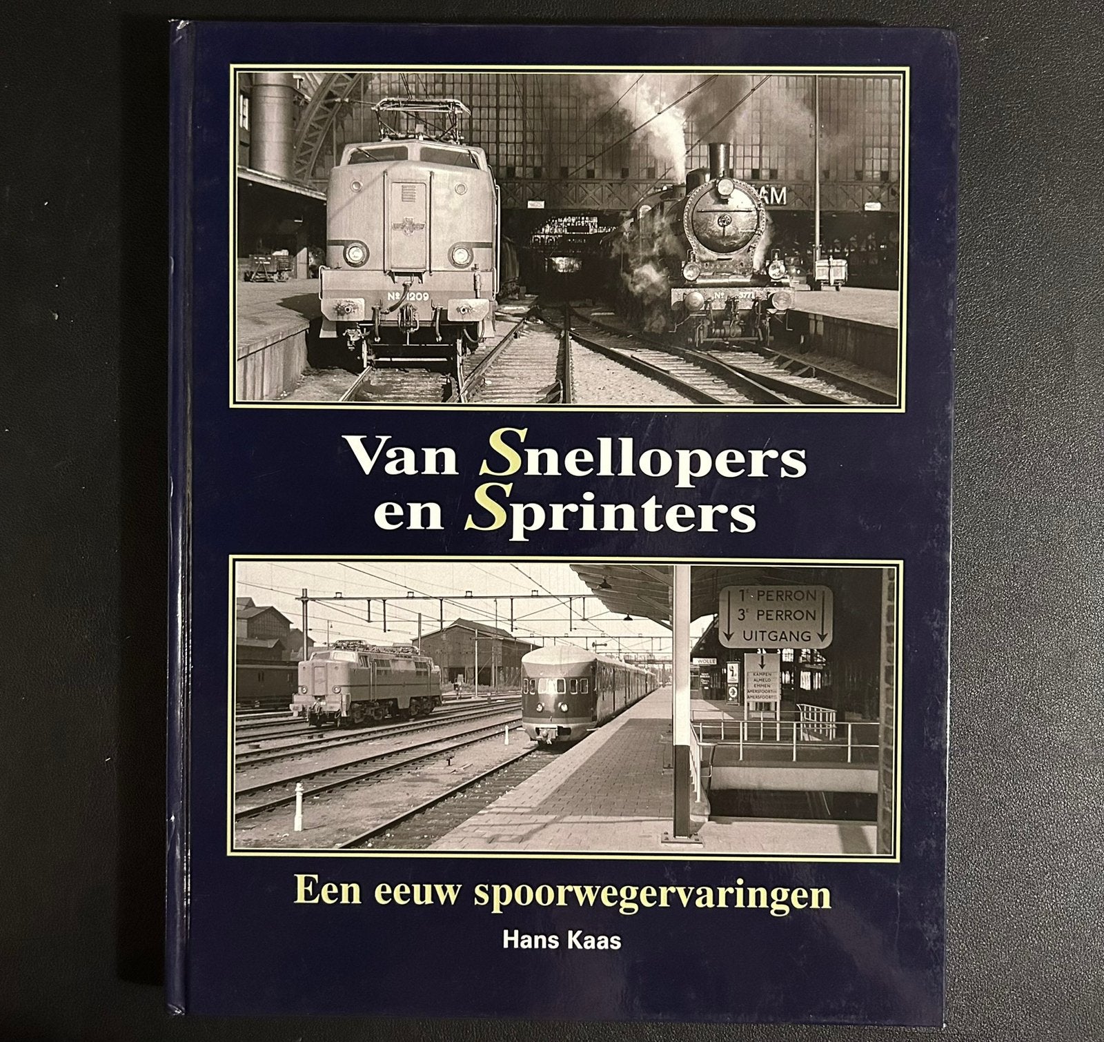 Van Snellopers en Sprinters - spoorwegervaringen (2002), Ophalen of Verzenden, Zo goed als nieuw, Trein, Boek of Tijdschrift