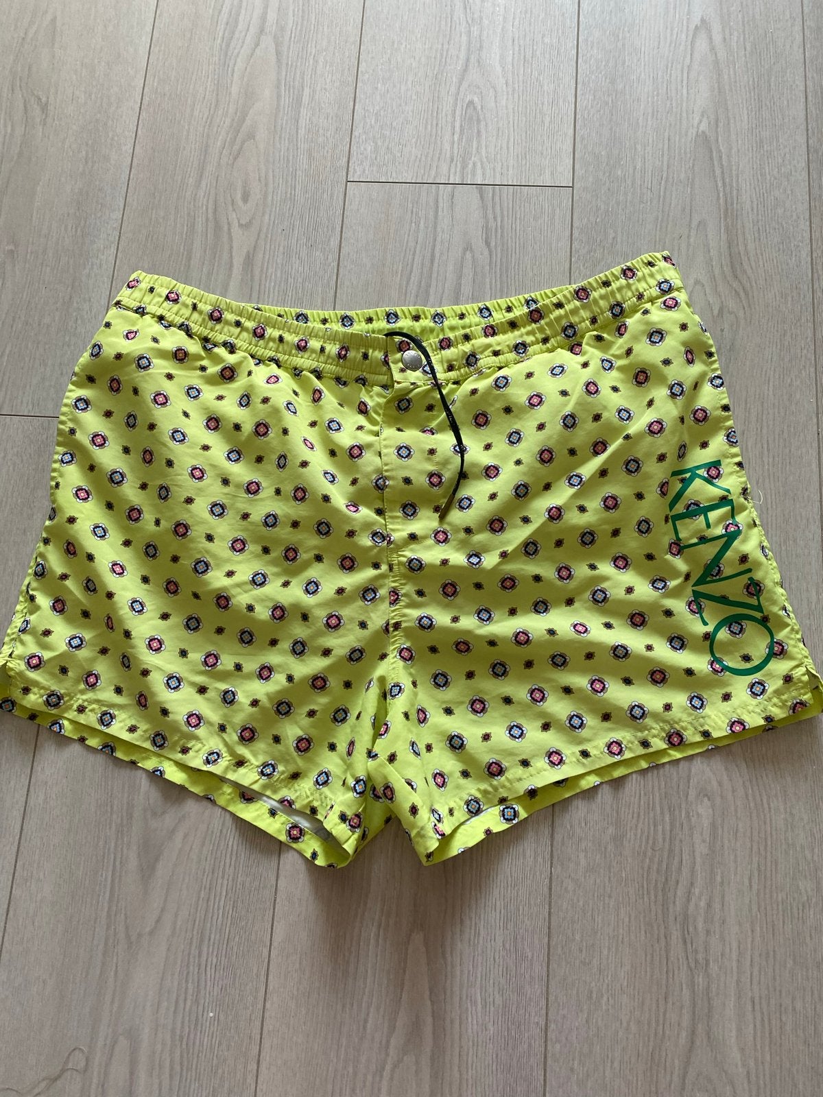 Kenzo zwemshort XL - Geel met patroon, Kleding | Heren, Badmode en Zwemkleding, Ophalen of Verzenden, Maat 56/58 (XL), Geel, Zwemshort