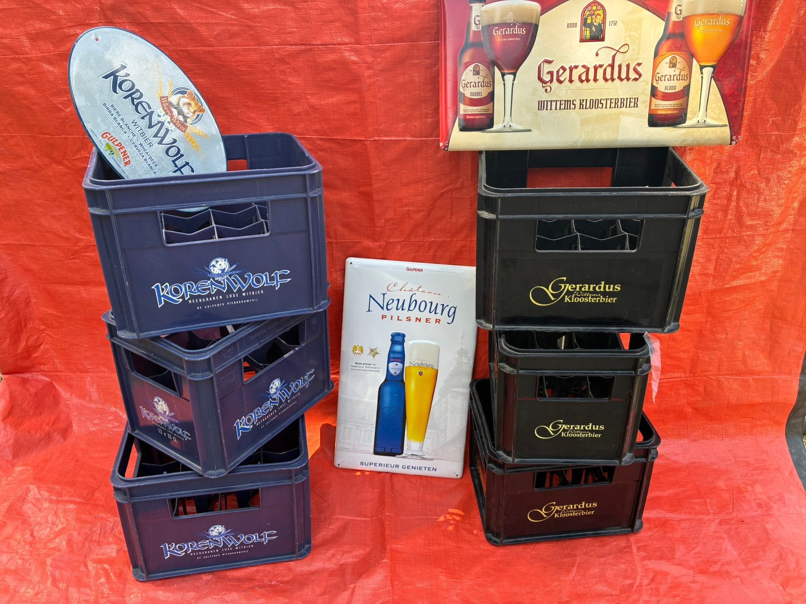 Leuke orginele Bier kratjes met metalen reclameborden, Ophalen, Gebruikt