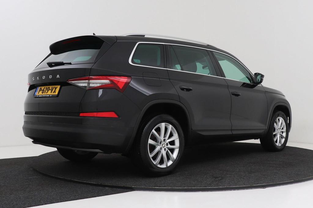 Skoda Kodiaq 1.5 TSI Business Edition | Uitklap Trekhaak | C, Voorwielaandrijving, 4 cilinders, 150 pk, Leder en Stof