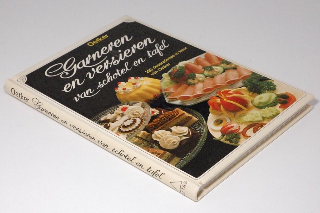 Garneren en Versieren van Schotel en Tafel - Oetker jaren 80, Boeken, Tapas, Hapjes en Dim Sum, Zo goed als nieuw, Europa, Oetker