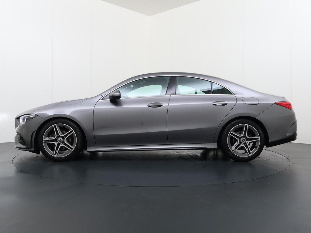 Mercedes-Benz CLA-klasse 180 AMG Business Solution | Sfeerve, Auto's, CLA, Gebruikt, 4 cilinders, Leder en Stof