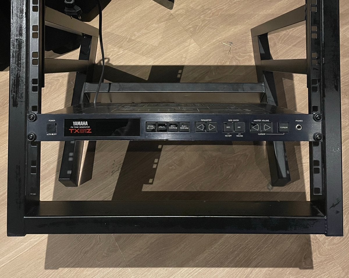 Yamaha TX81Z FM Rack Module - met Innox Side Rack, Ophalen, Gebruikt, Yamaha, Overige aantallen