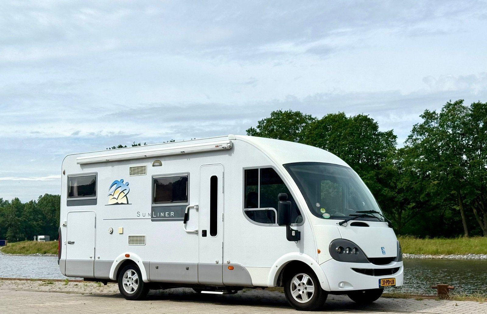 In prijs verlaagd. Knaus sunliner 658 LG, Integraal, Fiat, Particulier, L-zit