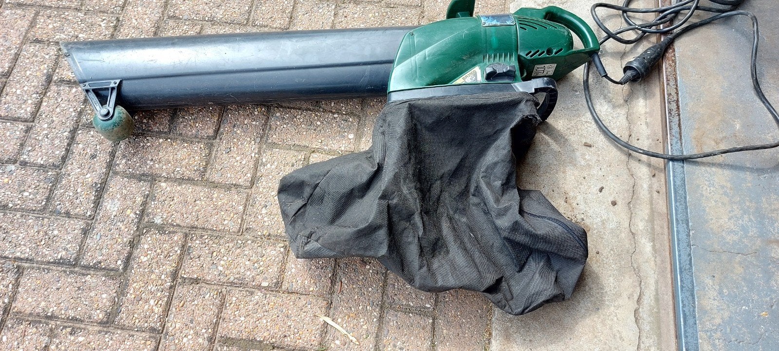 Te koop goede bladblazer, bladzuiger, Tuin en Terras, Bladblazers, Ophalen, Gebruikt, Elektrisch