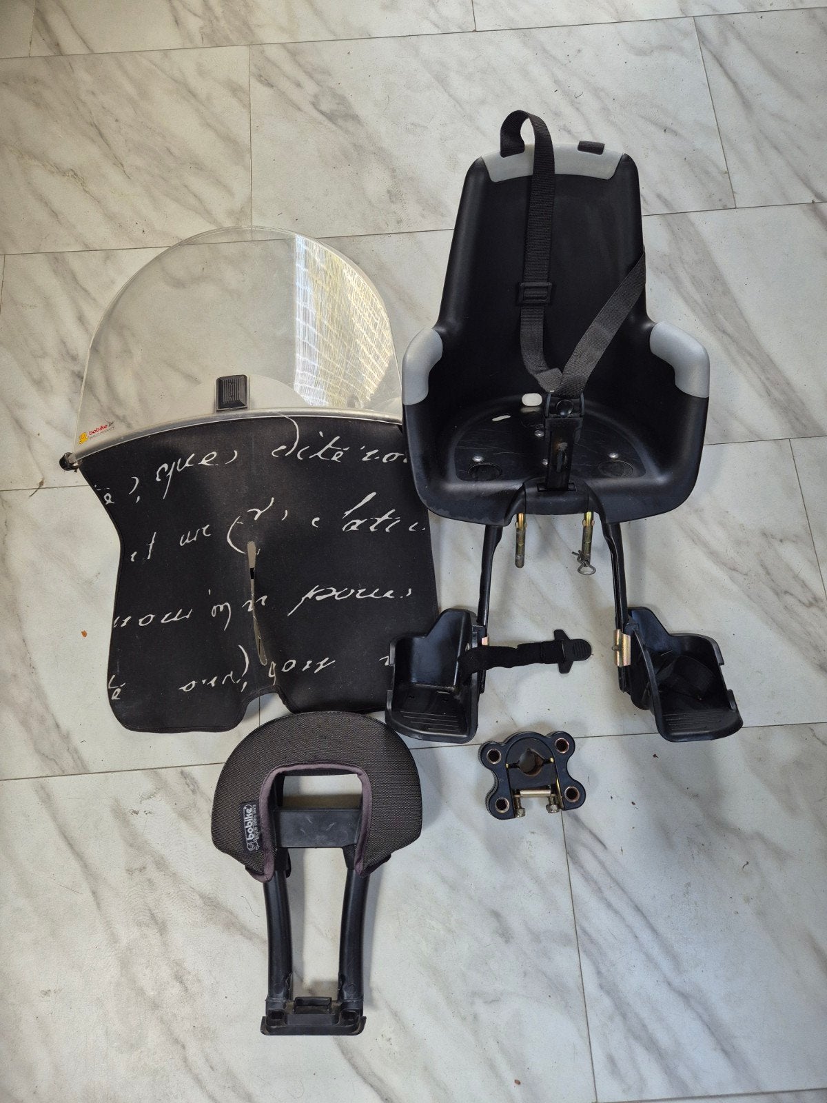 Bobike fietsstoeltje met windscherm en voetsteuntjes, Voorzitje, Ophalen of Verzenden, Bobike, 0 t/m 13 kg