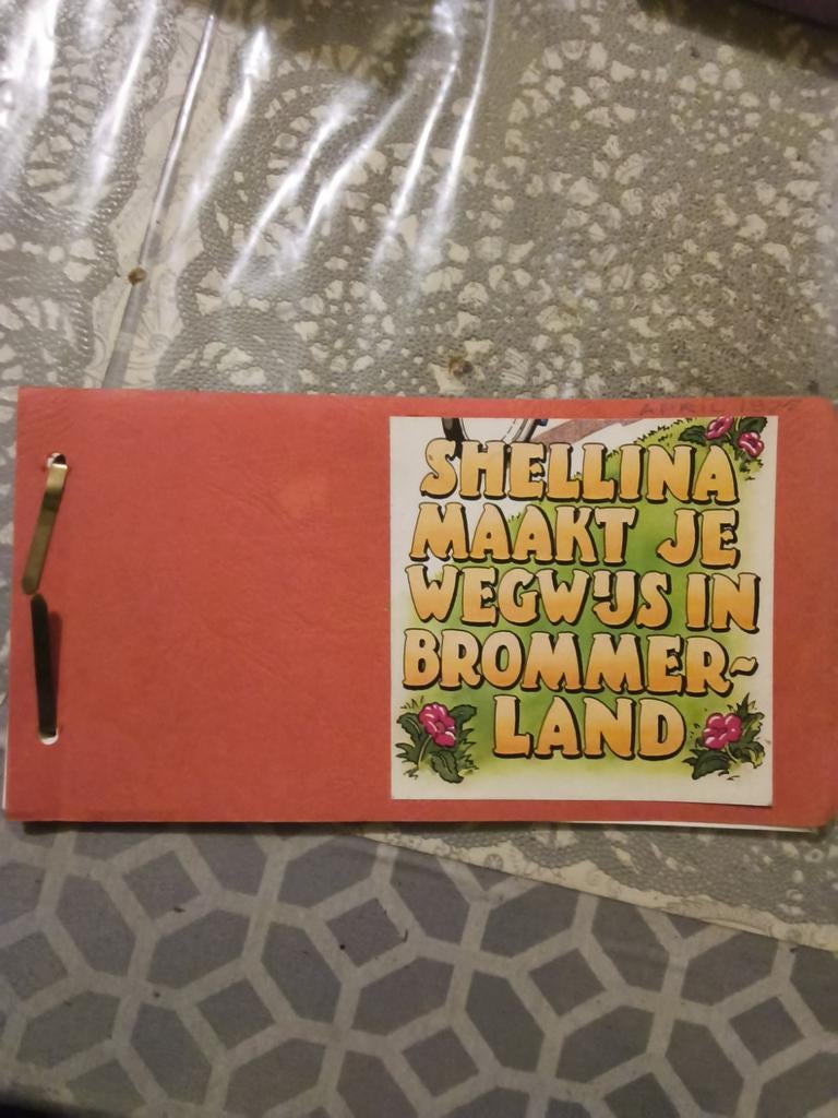 Shellina Oltimer boekje 1975, Ophalen of Verzenden, Zo goed als nieuw