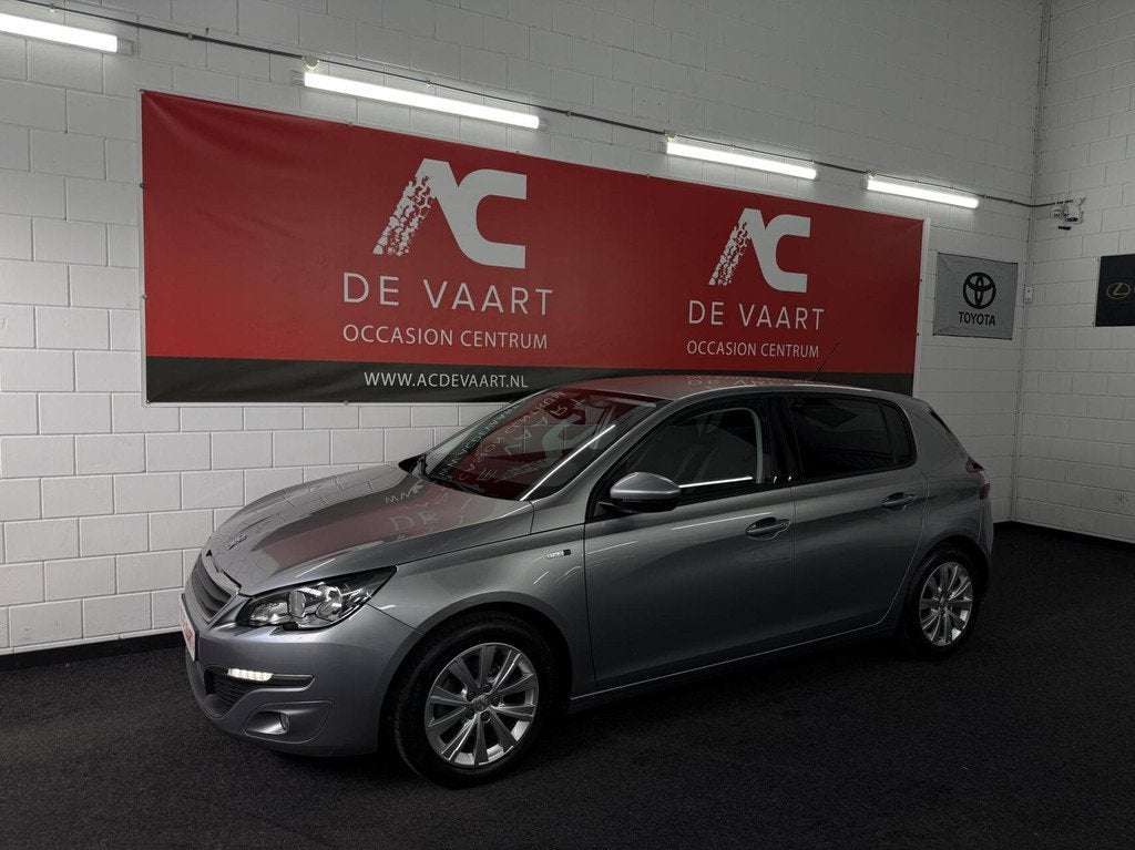 Peugeot 308 1.2 PureTech Style - 131PK/1EIGENAAR/NAVI/CLIMA, Auto's, Peugeot, Voorwielaandrijving, Gebruikt, Euro 6, Parkeersensor