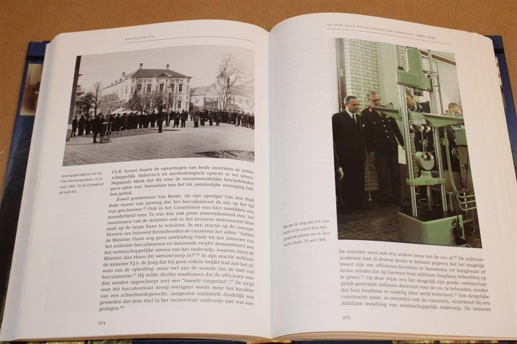 Jubileumboek 175 Jaar KMA — Rijk Geïllustreerde Historie, Boeken, Ophalen of Verzenden, Tweede Wereldoorlog, Zo goed als nieuw