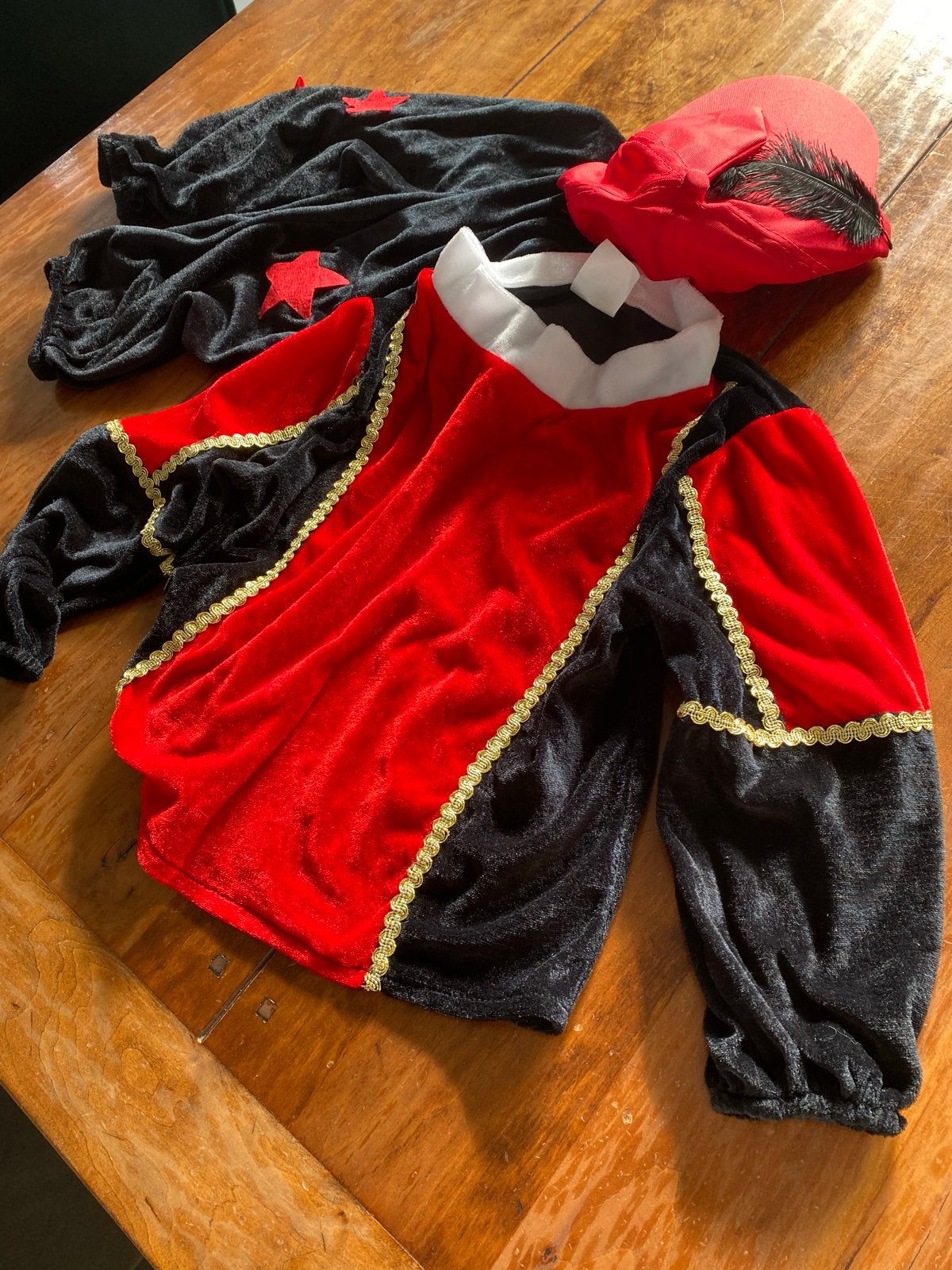 Nieuw Sinterklaas Piet kostuum - Maat 4-6 jaar, Ophalen of Verzenden, Nieuw, 104 of kleiner, Jongen of Meisje