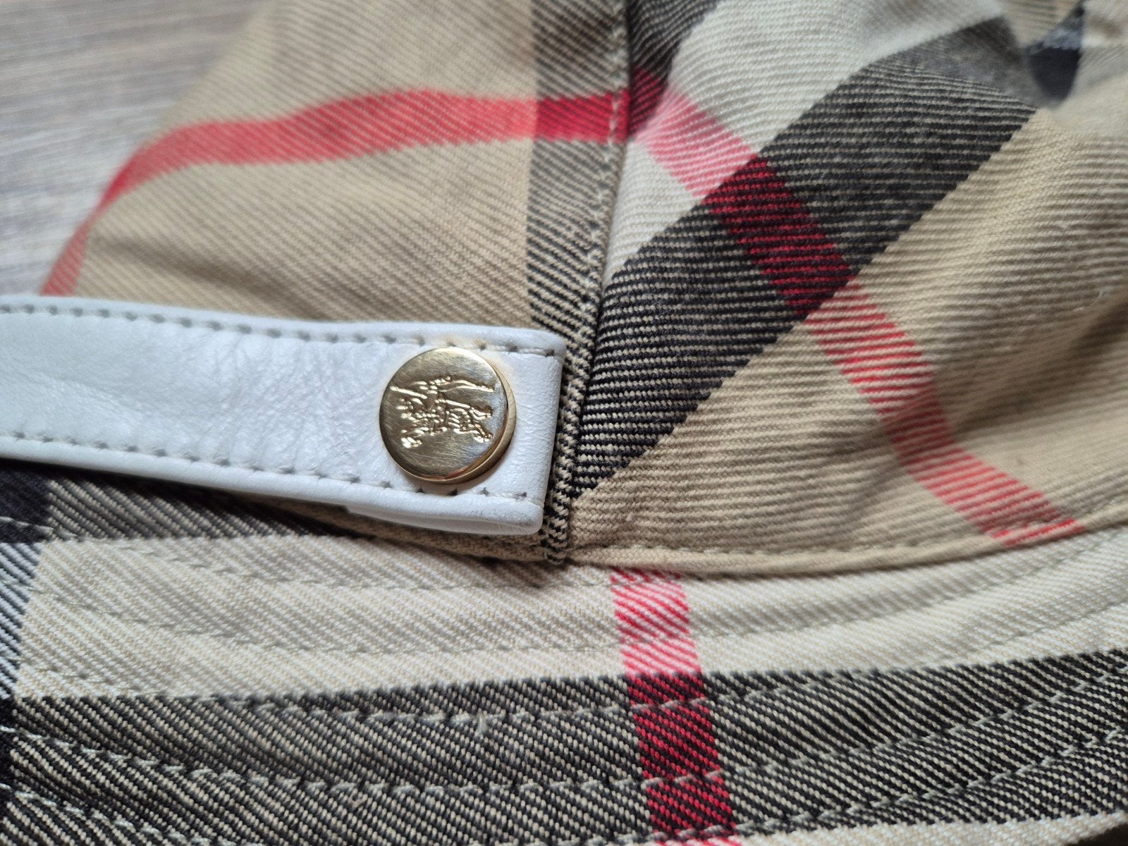 Burberry hoedje 52 cm nieuwstaat, Meisje, Hoed, Ophalen of Verzenden, Zo goed als nieuw