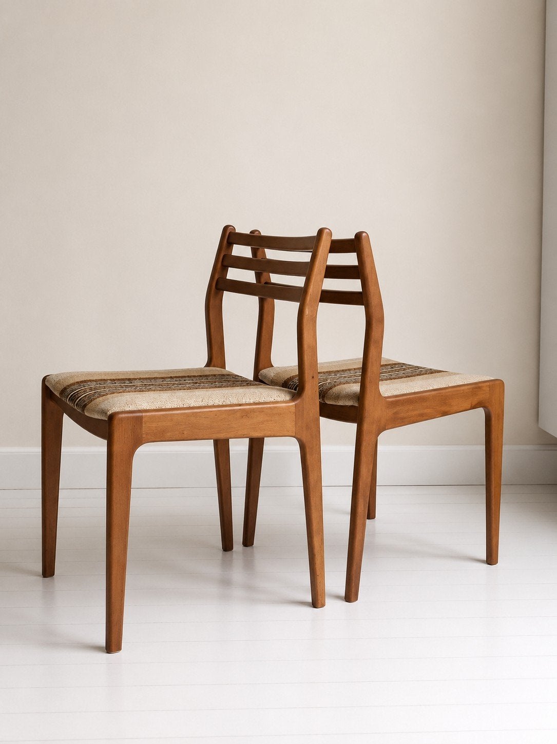V vintage eetkamerstoelen 70s print. (9stuks beschikbaar), Huis en Inrichting, Stoelen, Gebruikt, Bruin, Vintage, Hoofdstraat 70 Terborg