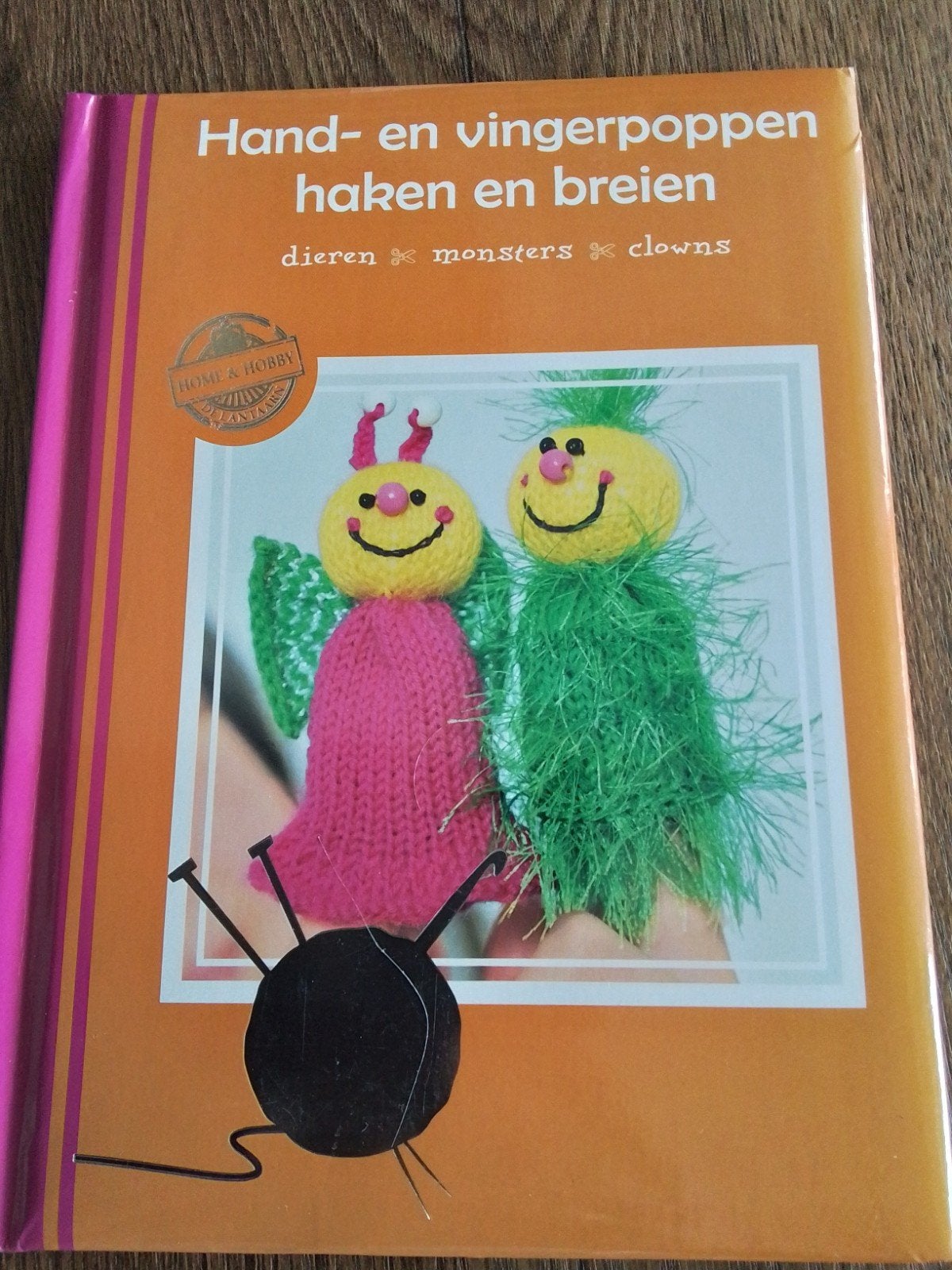 Hand en vingerpoppen haken en breien, Hobby en Vrije tijd, Breien en Haken, Ophalen of Verzenden, Zo goed als nieuw, Breien of Haken