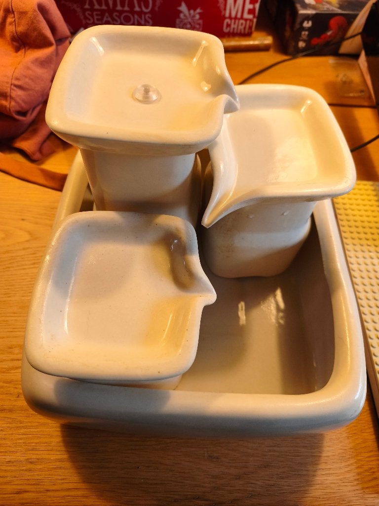 Miaustore Drinkfontein, Dieren en Toebehoren, Ophalen, Gebruikt
