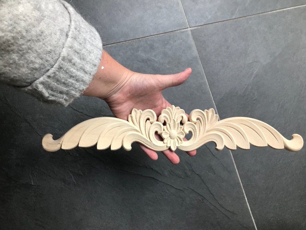Brocant houtsnijwerk ornament voor op een kast 42 cm hout, Brocante, Nieuw, Ophalen of Verzenden, https://verburgtvintage.nl/#contact
