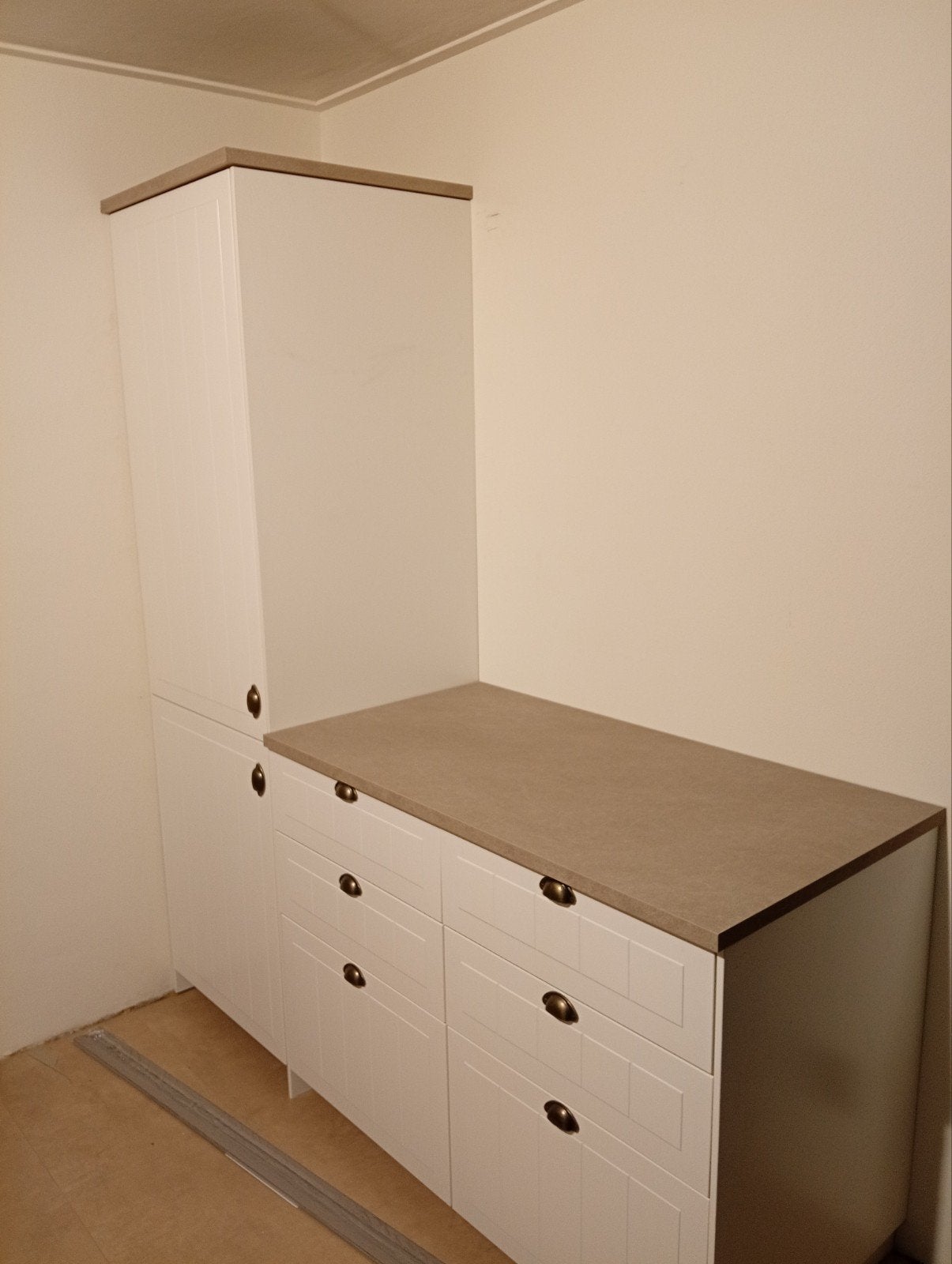IKEA KEUKENS Jouw klusser voor vloer, verf & keuken, Huis en Inrichting, Keuken | Complete keukens, Ophalen of Verzenden, Zo goed als nieuw