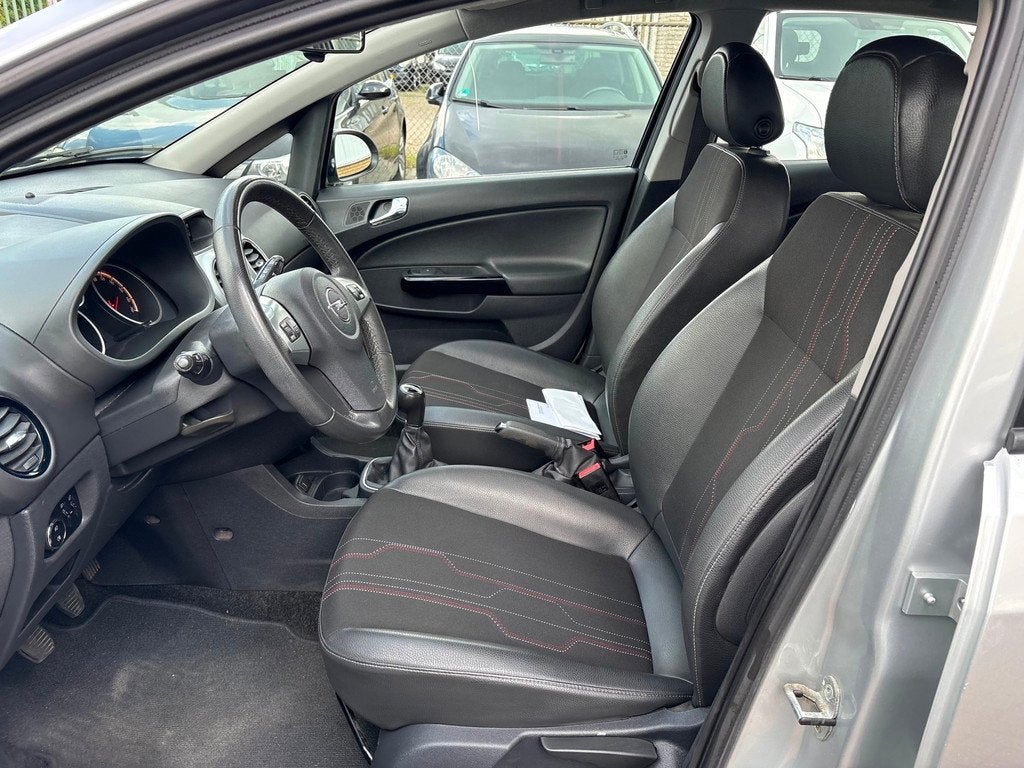Opel Corsa 1.2-16V Design Edition AIRCO NAVI, Auto's, Opel, Voorwielaandrijving, Euro 5, Gebruikt, 4 cilinders