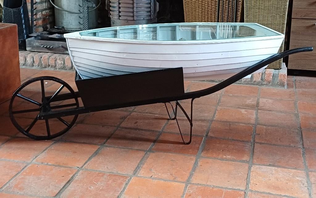 *koffietafel Boot op antieke kruiwagen salontafel, Ophalen, 100 tot 150 cm, 50 tot 100 cm, Zo goed als nieuw