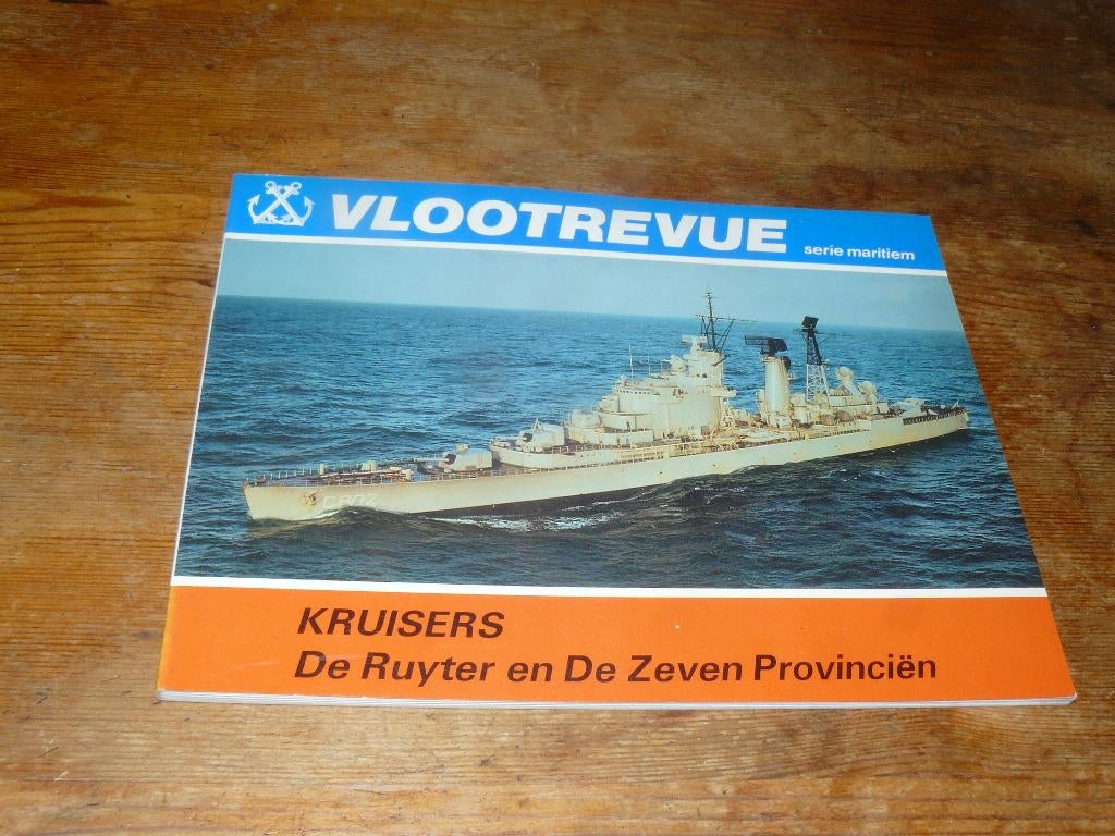 Kruisers : De Ruyter en De Zeven Provinciën (Ned. Marine), Ophalen of Verzenden, Zo goed als nieuw, Motorboot, Boek of Tijdschrift