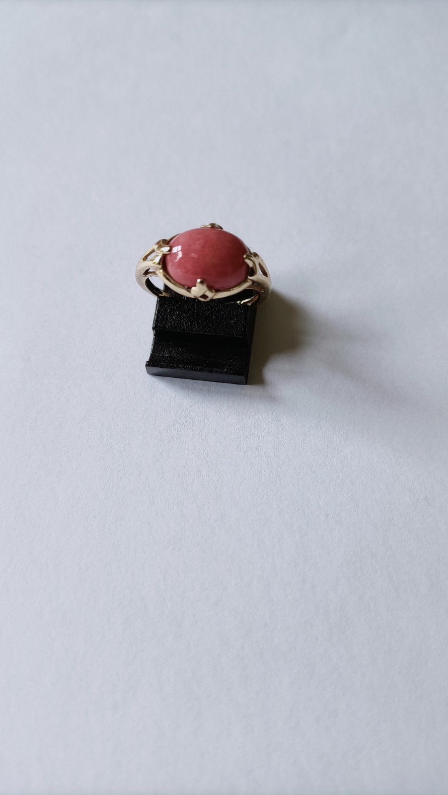Vintage engelse gouden ring Bloedkoraal, 9 k, Verzenden, Goud, Ring, Met edelsteen